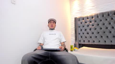 dante_armstrong online show from January 14, 2026, 3:56 am