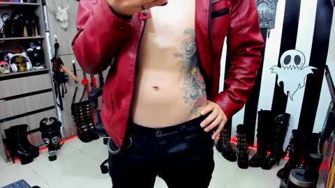 Snapshot of dante_infernos chatting on December 4, 2024, 12:36 pm Dante online show from December 4, 2024, 12:36 pm