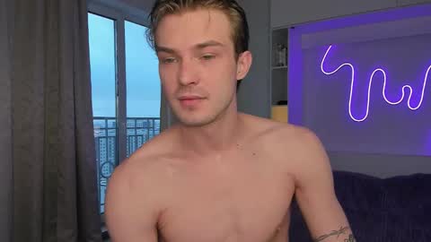 Dante and Ray online show from November 19, 2025, 1:11 pm