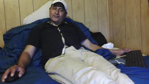 Snapshot of dantehot82 chatting on November 10, 2025, 2:21 am dantehot82 online show from November 10, 2025, 2:21 am