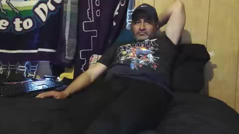 Snapshot of dantehot82 chatting on February 1, 2026, 10:30 pm dantehot82 online show from February 1, 2026, 10:30 pm