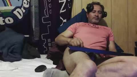 Snapshot of dantehot82 chatting on February 3, 2026, 2:53 am dantehot82 online show from February 3, 2026, 2:53 am