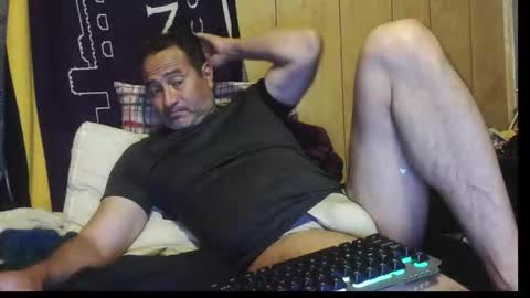 Snapshot of dantehot82 chatting on March 12, 2026, 2:50 am dantehot82 online show from March 12, 2026, 2:50 am