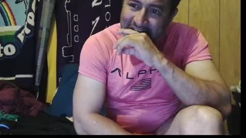 Snapshot of dantehot82 chatting on April 8, 2026, 12:43 am dantehot82 online show from April 8, 2026, 12:43 am