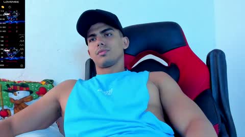Snapshot of danterouxx chatting on December 26, 2024, 10:09 pm Dante online show from December 26, 2024, 10:09 pm