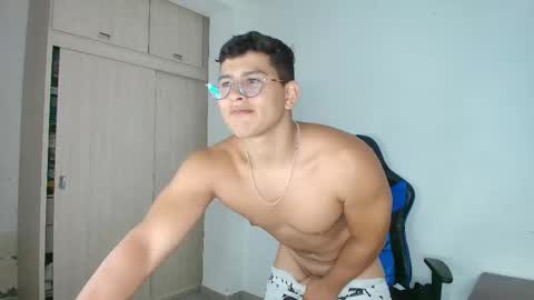 Snapshot of dantraxx chatting on February 25, 2025, 9:46 pm Dantraxx online show from February 25, 2025, 9:46 pm