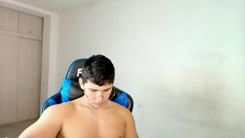 Snapshot of dantraxx chatting on February 2, 2026, 5:55 pm Dantraxx online show from February 2, 2026, 5:55 pm