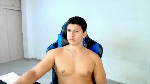 Snapshot of dantraxx chatting on February 3, 2026, 9:20 pm Dantraxx online show from February 3, 2026, 9:20 pm