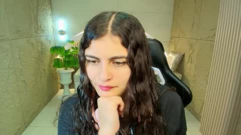 Snapshot of dany_r_ chatting on March 28, 2026, 1:00 pm Dany online show from March 28, 2026, 1:00 pm