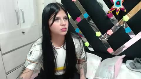 daphne877046 online show from September 10, 2025, 1:49 am