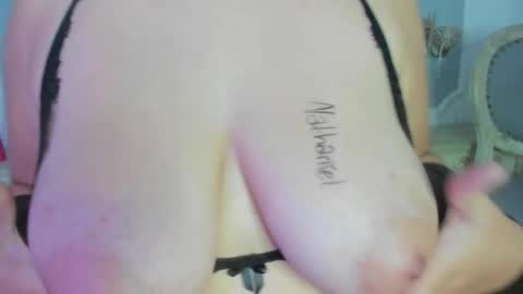 Snapshot of daphne_aris chatting on March 2, 2026, 7:15 am daphne_aris online show from March 2, 2026, 7:15 am