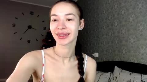 Daphne Darkthorn online show from December 23, 2025, 2:31 am