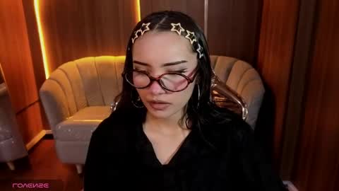 daphne_nicole_b online show from June 1, 2026, 12:51 pm