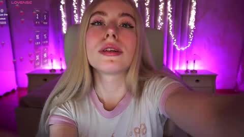 Snapshot of dariadelly chatting on April 8, 2026, 1:11 pm dariadelly online show from April 8, 2026, 1:11 pm