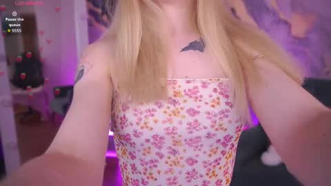 Snapshot of dariadelly chatting on April 22, 2026, 1:01 pm dariadelly online show from April 22, 2026, 1:01 pm