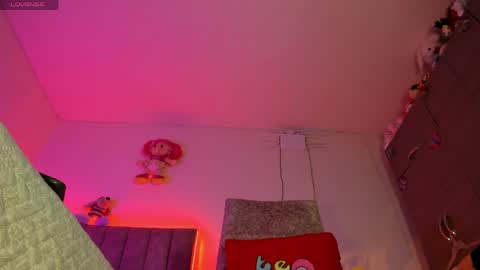 dariana_hot online show from April 14, 2026, 3:18 pm