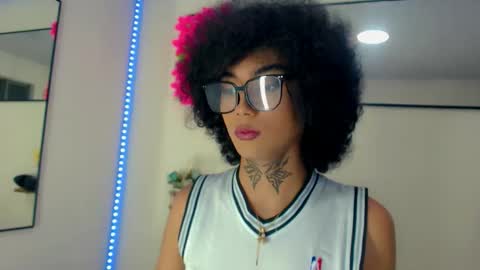 Snapshot of darianna_atehortua chatting on April 29, 2026, 10:38 pm Dary online show from April 29, 2026, 10:38 pm