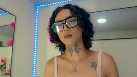 Snapshot of darianna_atehortua chatting on May 7, 2026, 9:31 pm Dary online show from May 7, 2026, 9:31 pm