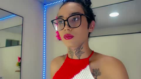 Snapshot of darianna_atehortua chatting on May 16, 2026, 9:13 pm Dary online show from May 16, 2026, 9:13 pm