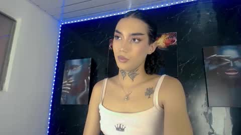 Snapshot of darianna_atehortua chatting on June 3, 2026, 3:17 pm Dary online show from June 3, 2026, 3:17 pm
