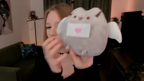 Snapshot of dariatate chatting on May 9, 2026, 2:44 pm Daria Tate online show from May 9, 2026, 2:44 pm