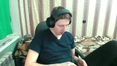 darienlarge online show from October 29, 2025, 6:31 pm