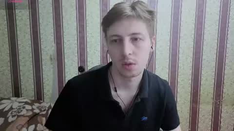Snapshot of darienlarge chatting on July 29, 2026, 8:01 am darienlarge online show from July 29, 2026, 8:01 am