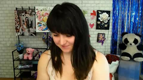 Snapshot of darina_m_ chatting on February 25, 2025, 11:30 am Darina online show from February 25, 2025, 11:30 am