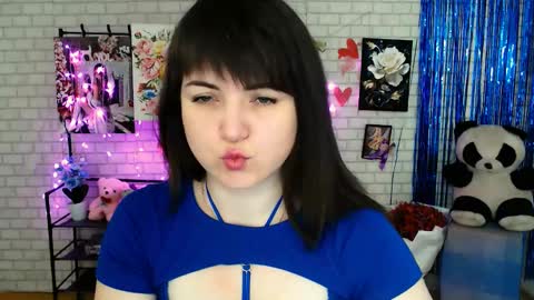 Snapshot of darina_m_ chatting on February 26, 2025, 5:42 am Darina online show from February 26, 2025, 5:42 am