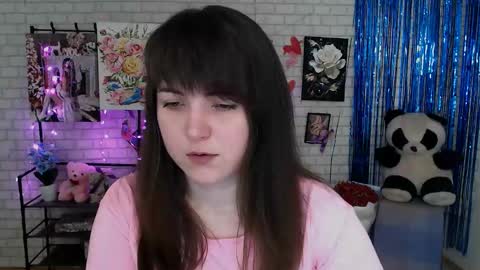 Snapshot of darina_m_ chatting on March 2, 2025, 5:23 am Darina online show from March 2, 2025, 5:23 am