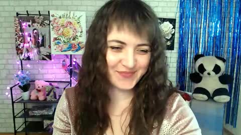 Snapshot of darina_m_ chatting on March 8, 2025, 9:06 am Darina online show from March 8, 2025, 9:06 am