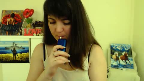 Snapshot of darina_m_ chatting on March 3, 2026, 5:46 am Darina online show from March 3, 2026, 5:46 am