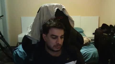 dario12rodriguez online show from October 22, 2025, 3:18 am