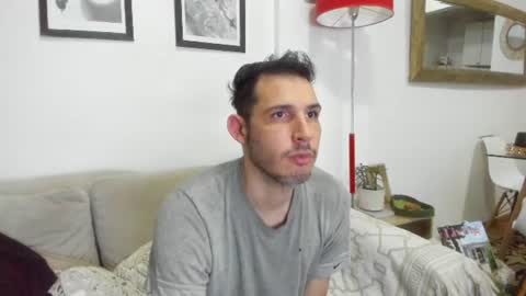 Snapshot of dariocam_k chatting on August 5, 2026, 3:53 am andres online show from August 5, 2026, 3:53 am