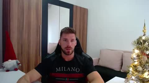 darius_94 online show from December 18, 2025, 10:43 am