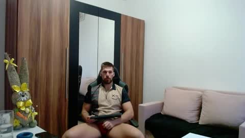 Snapshot of darius_94 chatting on April 6, 2026, 4:46 am darius_94 online show from April 6, 2026, 4:46 am