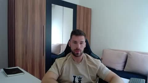 Snapshot of darius_94 chatting on April 26, 2026, 7:17 am darius_94 online show from April 26, 2026, 7:17 am