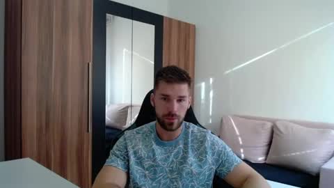 Snapshot of darius_94 chatting on April 28, 2026, 5:23 am darius_94 online show from April 28, 2026, 5:23 am