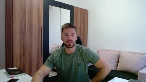 Snapshot of darius_94 chatting on May 2, 2026, 3:22 am darius_94 online show from May 2, 2026, 3:22 am