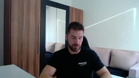 Snapshot of darius_94 chatting on May 7, 2026, 4:51 am darius_94 online show from May 7, 2026, 4:51 am