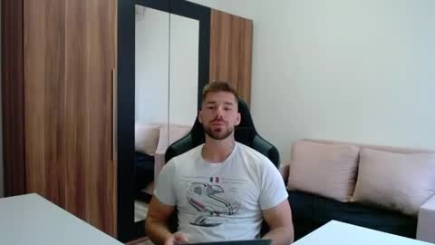 Snapshot of darius_94 chatting on May 14, 2026, 3:57 am darius_94 online show from May 14, 2026, 3:57 am