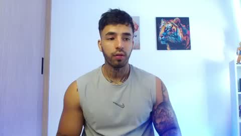 Snapshot of darius_phoenix chatting on July 14, 2026, 5:07 pm Darius Phoenix online show from July 14, 2026, 5:07 pm