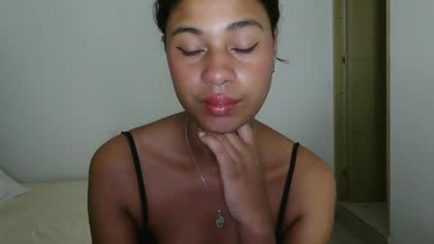 Snapshot of dark_enchantress_ chatting on April 10, 2026, 7:24 am Sofia online show from April 10, 2026, 7:24 am