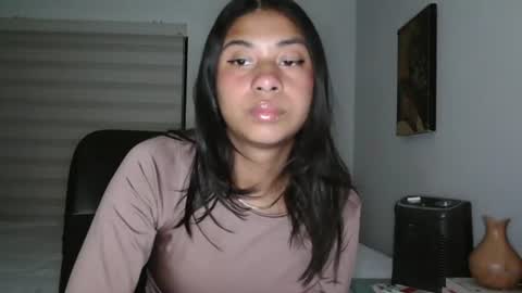 Snapshot of dark_enchantress_ chatting on July 13, 2026, 12:35 am Sofia online show from July 13, 2026, 12:35 am