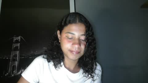 Snapshot of dark_enchantress_ chatting on August 4, 2026, 1:42 am Sofia online show from August 4, 2026, 1:42 am