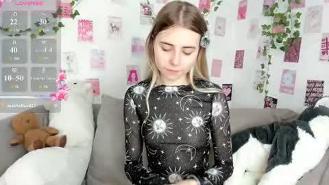 Ester online show from June 17, 2026, 11:23 am
