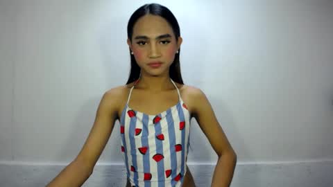 Snapshot of dark_hurohuro19 chatting on July 23, 2026, 5:38 am LIANNA online show from July 23, 2026, 5:38 am