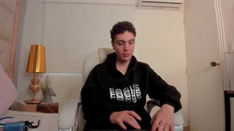 dark_sun333 online show from October 5, 2025, 8:51 pm