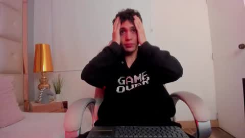 dark_sun333 online show from October 17, 2025, 3:10 am