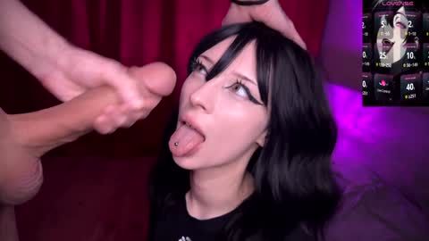 Yuu online show from December 22, 2024, 11:44 am